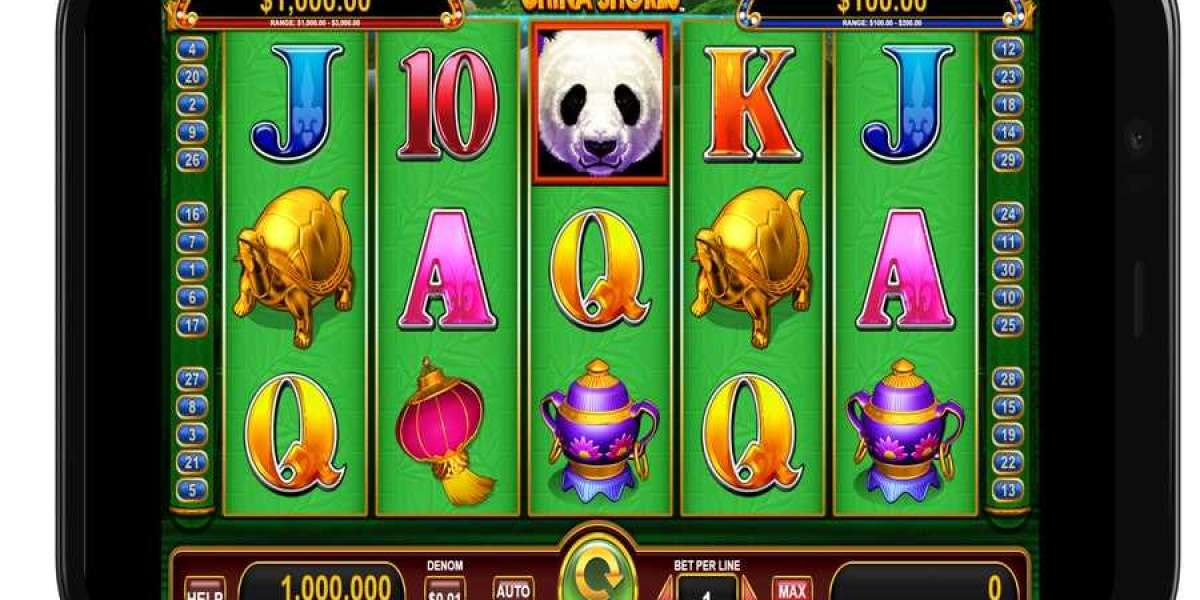 Mastering the Art of Playing Online Slots